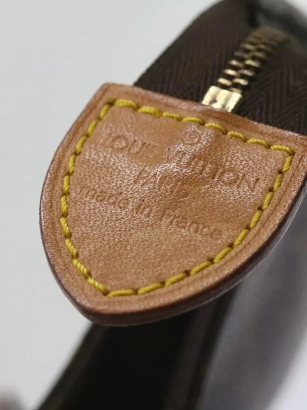 LOUIS VUITTON Monogram Poche Toilette 15 Pouch M47546 LV Auth